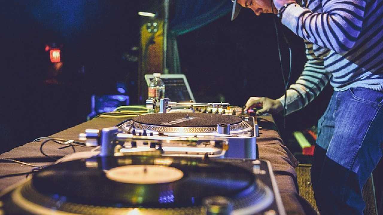 DJ for hire Brisbane